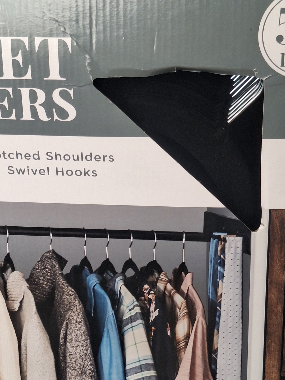 Member's Mark Velvet Hangers 50-Pack - Black NEW - Picture 3 of 5